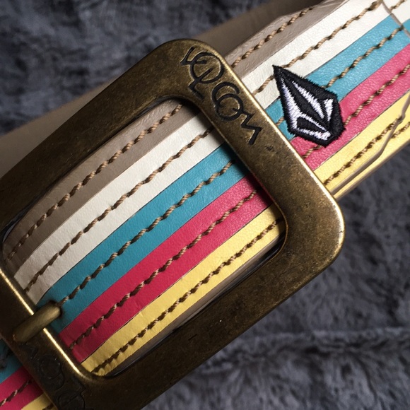 Gently used Volcom belt - Picture 7 of 9